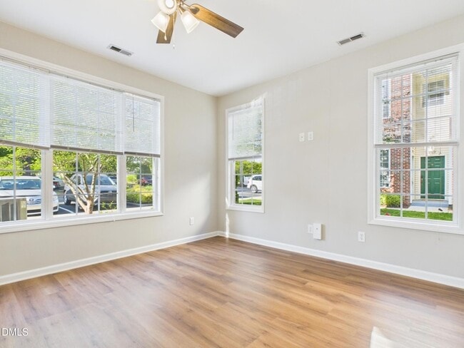 Building Photo - 2111 Kudrow Ln