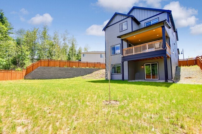 Building Photo - A true stunner in Tehaleh community!