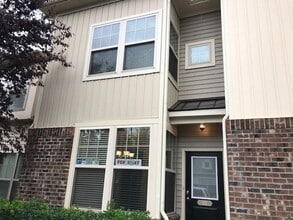 Building Photo - 105 Mt Evans Dr