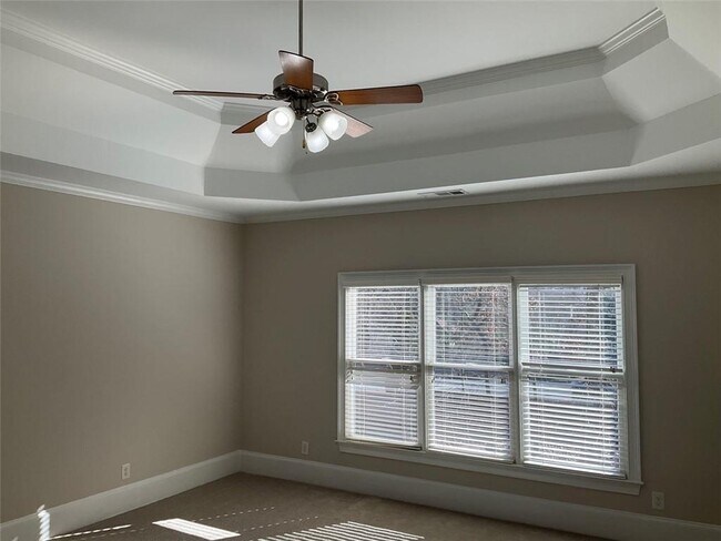 Building Photo - 6193 Spalding Dr
