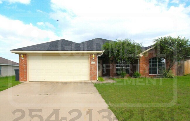 Building Photo - Beautiful 3-bed, 2-bath home now available...