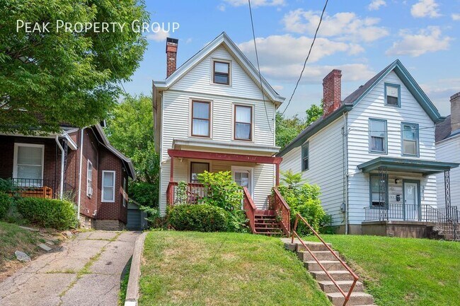 Primary Photo - 3012 Marshall Ave