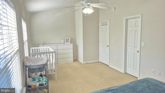 Building Photo - 206 Park Brook Ct