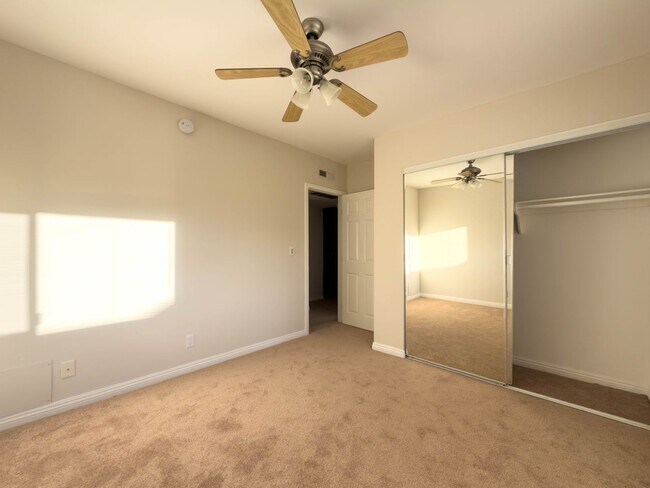 Building Photo - Spacious 4BR with Bonus Room in Cabrini Villas!