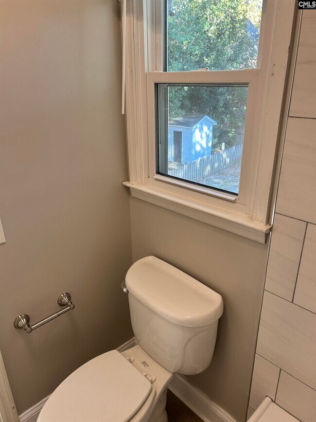 Building Photo - 305 Dean Hall Ln