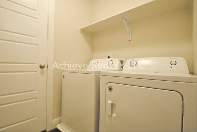 Building Photo - 4067 S 2800 W