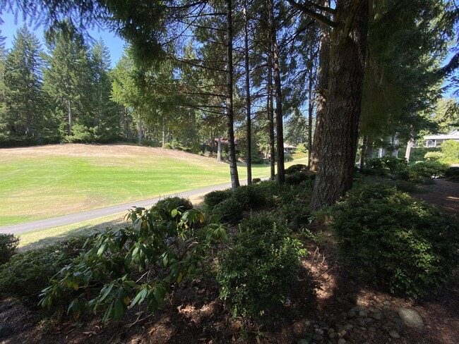 Building Photo - 501 E Michelle Dr