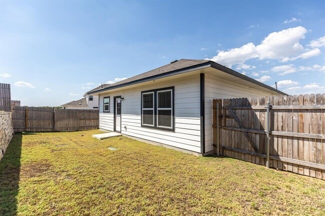 Building Photo - 373 Jade St