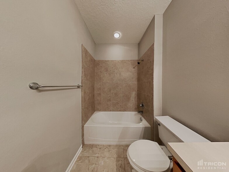 Building Photo - 1022 Wetland Ridge Cir