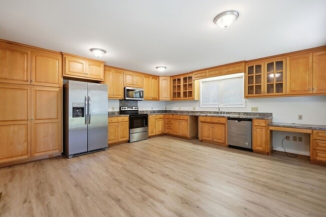 Building Photo - Fully Remodeled Home in the Heart of Belmont