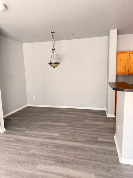 Building Photo - 15700 E Jamison Dr