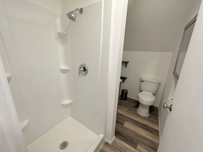 Building Photo - Remodeled Downtown Ellensburg Home