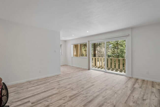 Building Photo - Incline Village: Condo - 2 Bedrooms, 1 Bat...