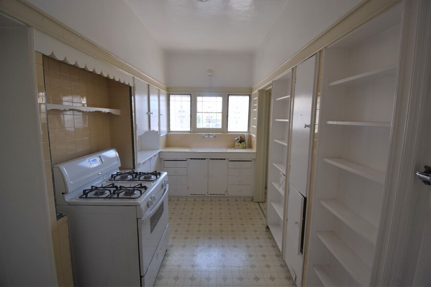 Building Photo - 1008 Orange Grv Ave