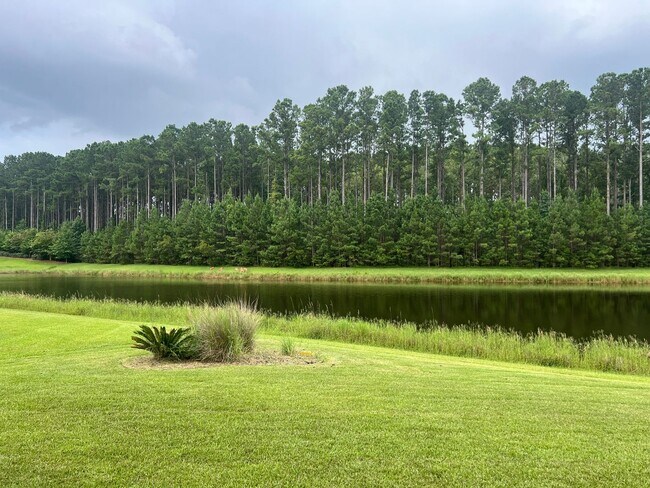 Building Photo - Private Stunning Views from this Beautiful...