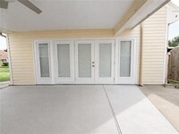 Building Photo - 3013 Memorial Park Dr