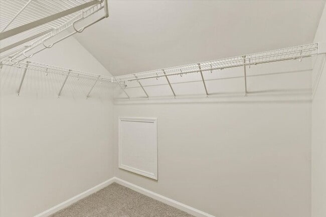 Building Photo - ***Coming Soon!!!***Spacious and Move-In R...