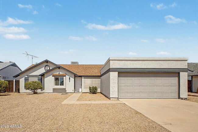 Building Photo - 908 W Ross Ave