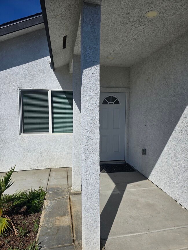 Building Photo - 310 Ohio Dr