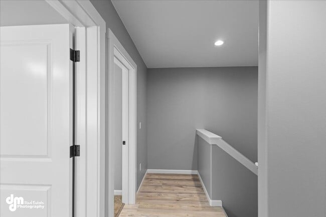 Building Photo - 550 W Galway Dr