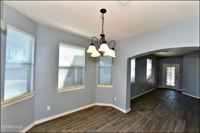 Building Photo - 12569 Wolf Berry Dr