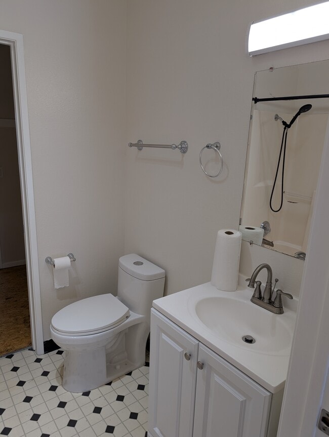 Building Photo - Yale Lofts