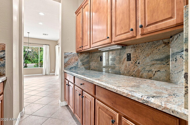 Building Photo - 22114 N San Ramon Dr