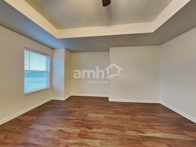 Building Photo - 2874 Meadow Point