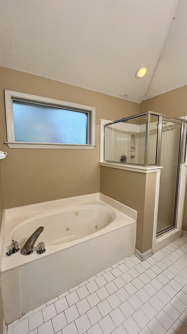 Building Photo - 7276 Amberly Way Dr