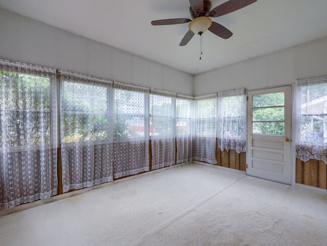 Building Photo - 3 Bedroom Single Family Home in Camp Hill