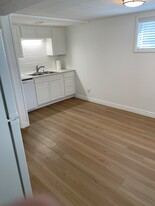Building Photo - 2258 E Claybourne Ave