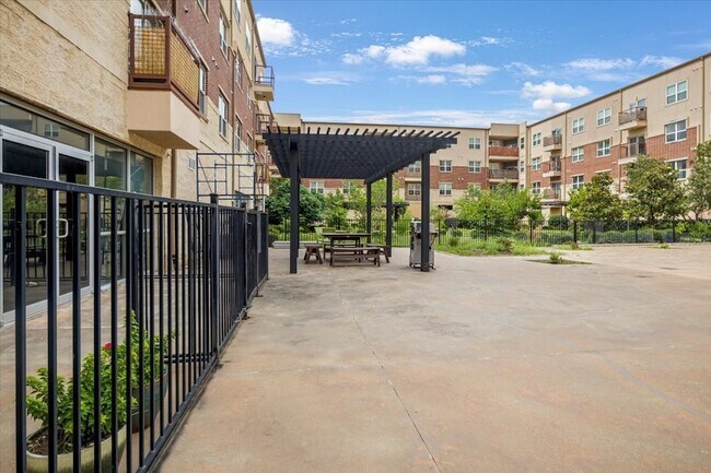 Building Photo - 1100 W Trinity Mills Rd