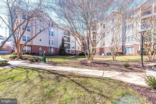 Building Photo - 1530 Spring Gate Dr.
