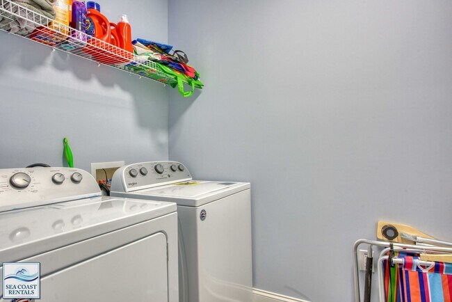 Building Photo - 2 Bedroom 2 bath furnished home - Long Term Minimum 3 month (91 days) flexible terms - Surf City