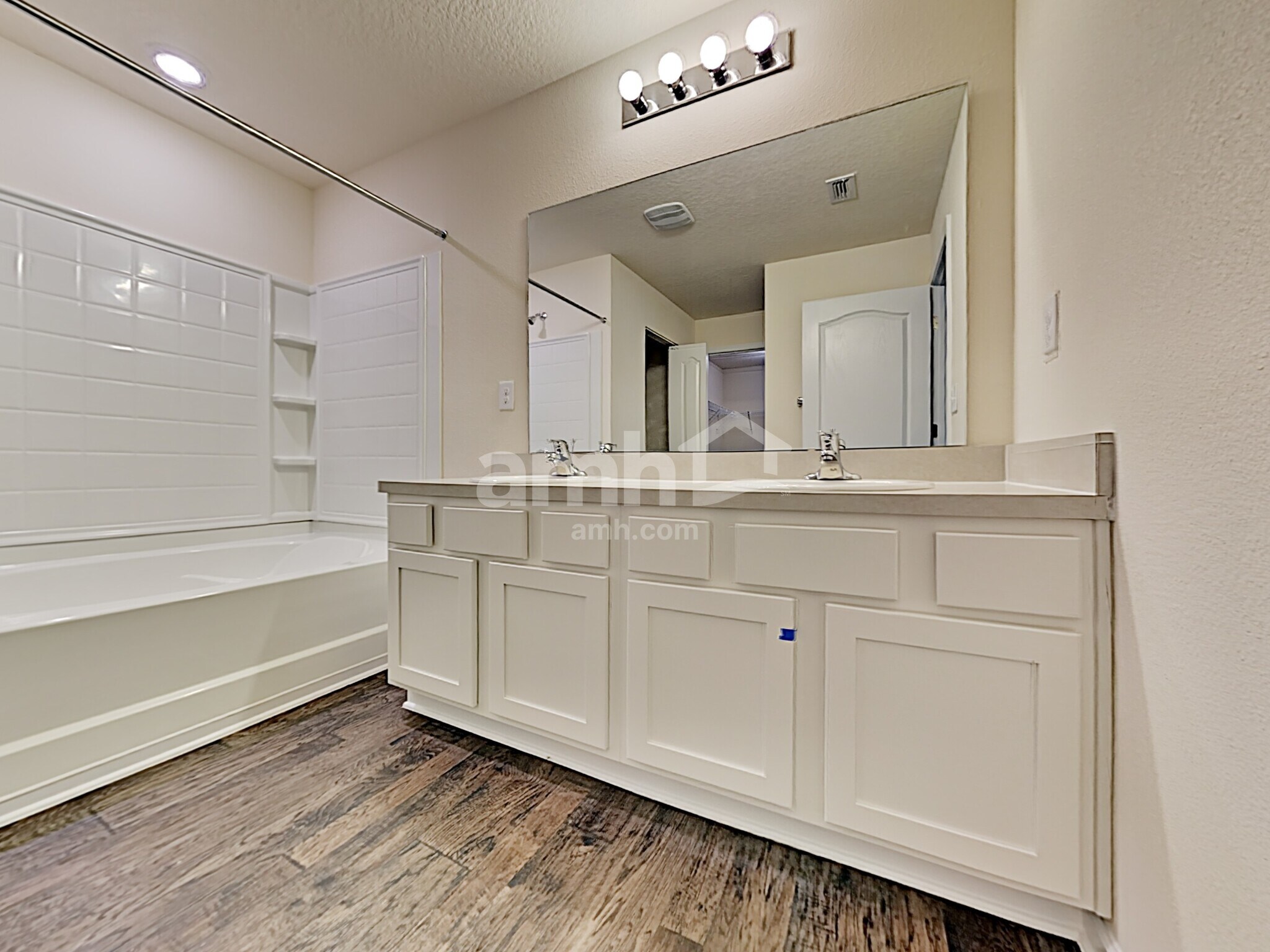 Building Photo - 3462 Lynn Ct