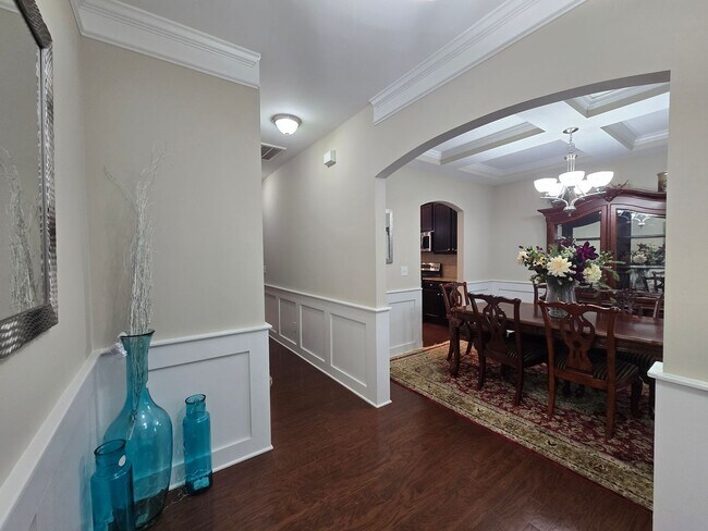 Building Photo - Spacious 4BR + Bonus, 4.5BA Home with 3-Car Garage in Brightleaf at the Park