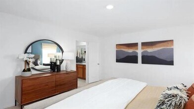 Building Photo - 1343 Eldridge Pond St