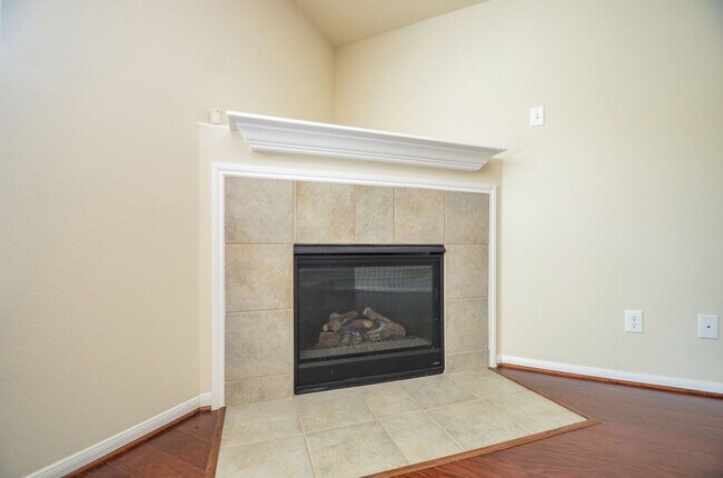 Building Photo - 12506 Greencanyon Dr