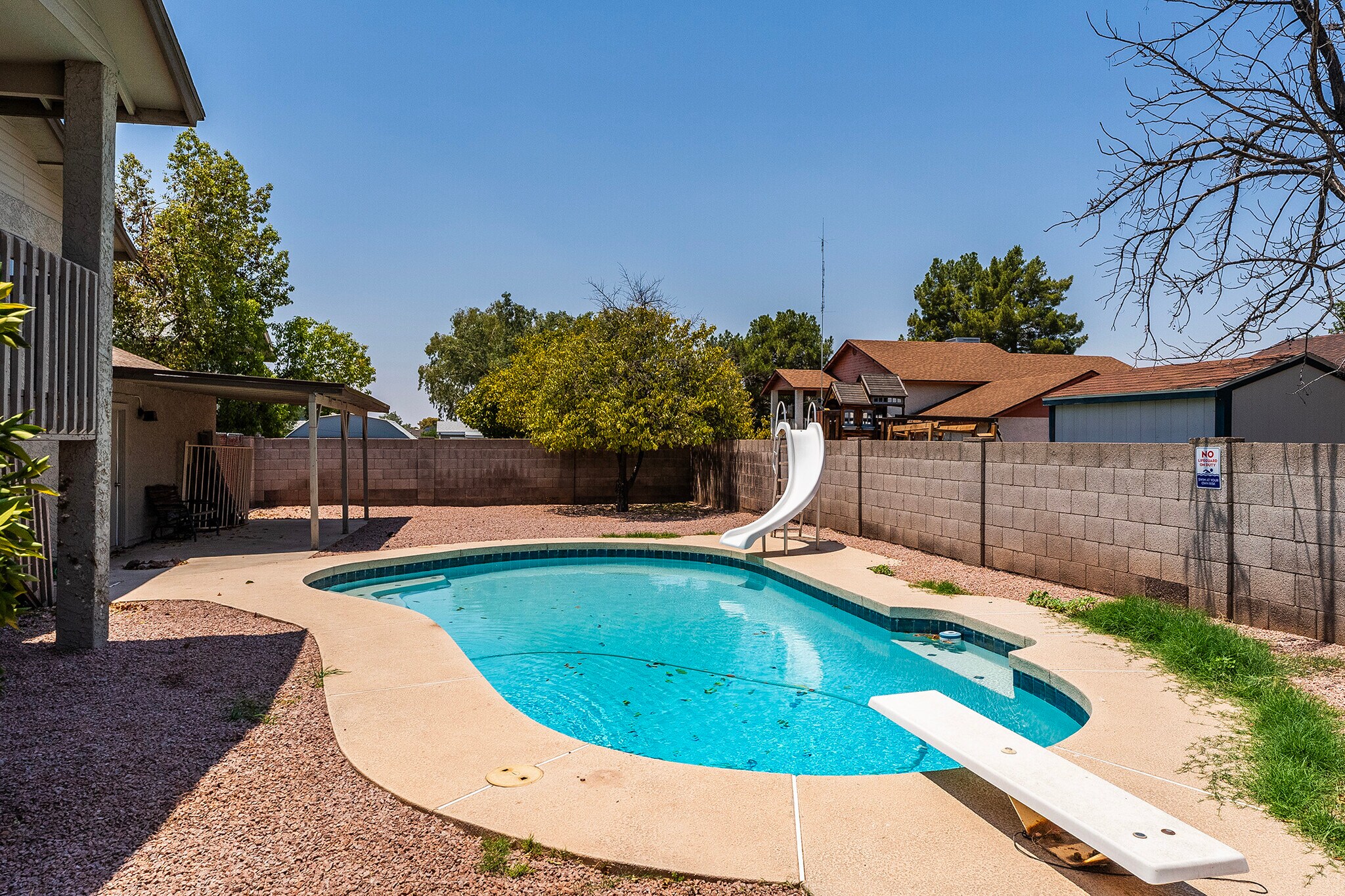 Building Photo - 3828 E Dulciana Ave