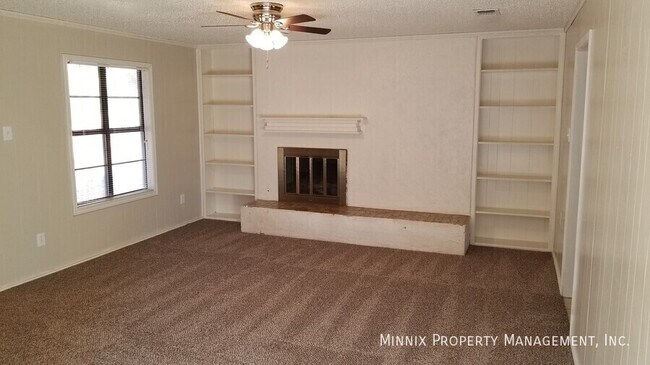 Building Photo - 8207 Memphis Ave