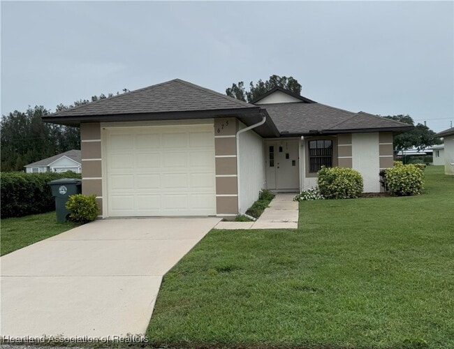 Primary Photo - 675 W Wesley Cir