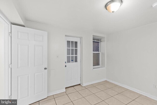 Building Photo - 607 Florida Ave NW