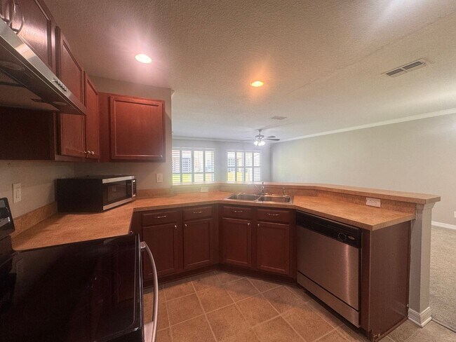 Building Photo - Now Available ! 3BR/2.5BA | Townhome | 1-Car Garage Parking | Community Pool!