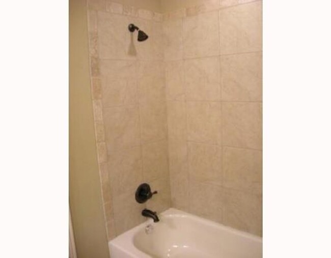 Building Photo - 3 Bedroom, 2 Bathroom - **ASK ABOUT OUR CA...