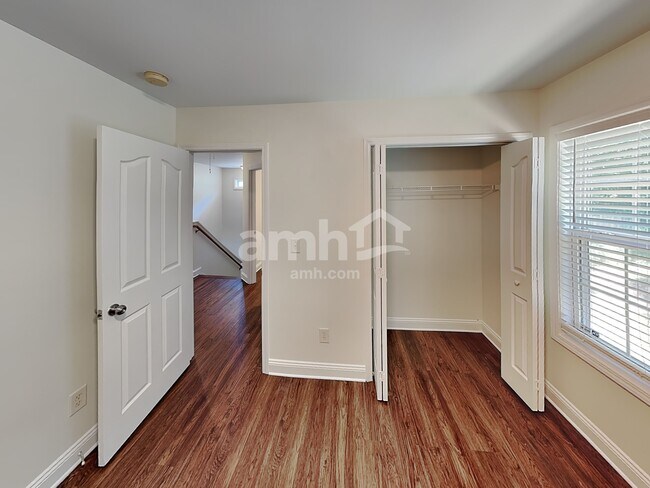 Building Photo - 12418 Winget Rd