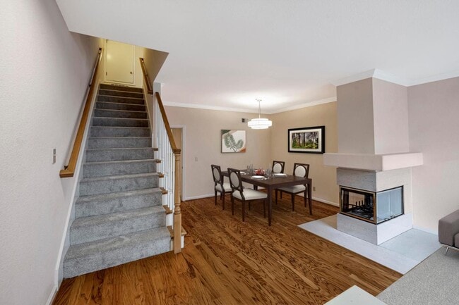 Building Photo - 3421 El Camino Real