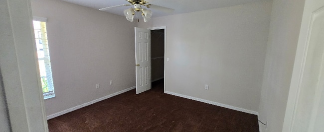 Building Photo - 2635 Highlands Vue Pkwy