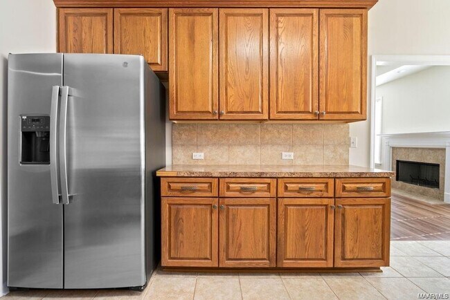 Building Photo - 3412 Crestwood Ln