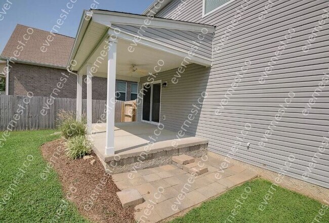 Building Photo - 1628 Stonewater Dr