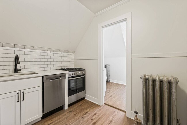 Building Photo - 101 Union Ave